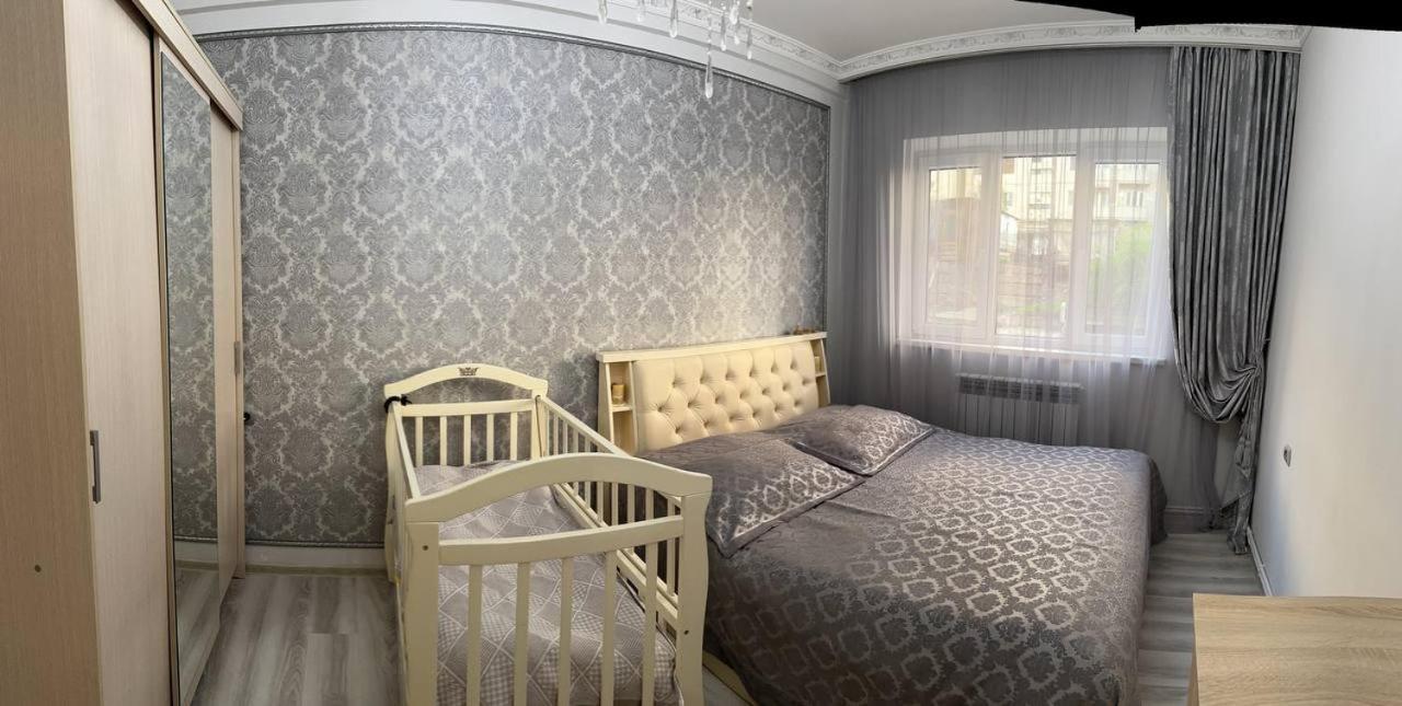 Apartment In Ереван Екстериор снимка