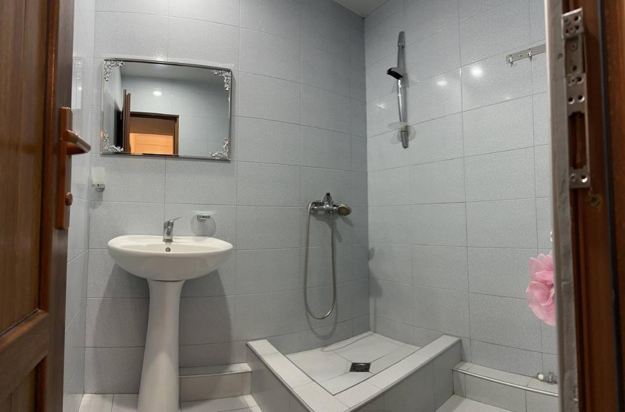 Apartment In Ереван Екстериор снимка
